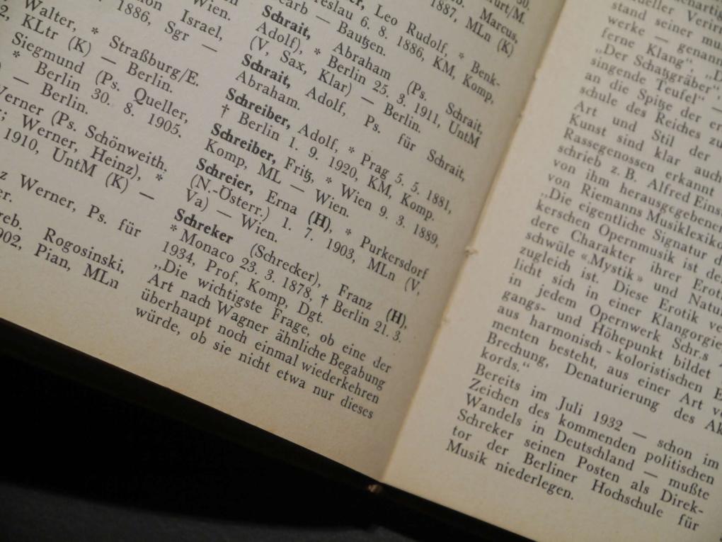 Ausschnitt aus dem "Lexikon der Juden in der Musik": An Franz Schreker kritisiert das Lexikon, dass er "die verschiedenartigsten Variationen sexueller Verirrungen zum Gegenstand seiner musikalischen Bühnenwerke" gemacht habe.