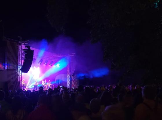 Abendliches Konzert auf dem Rudolstadt Festival 2023